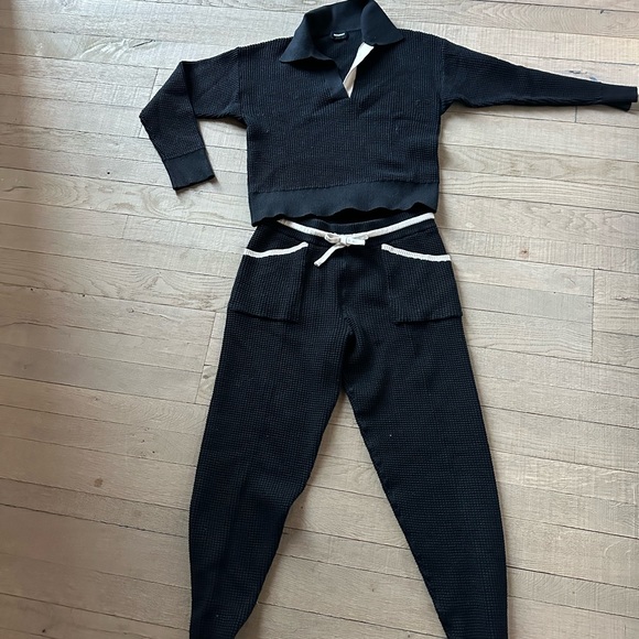 Monroe super soft waffle knit set 🖤🤎 - Picture 4 of 7